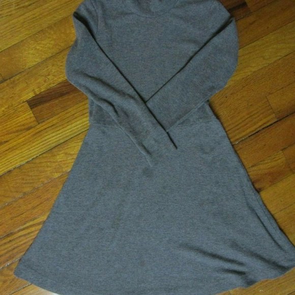 Designer Little Remix Charlotte Eskildsen Girls Mock Neck Gray Knit l/s Dress - Picture 1 of 4